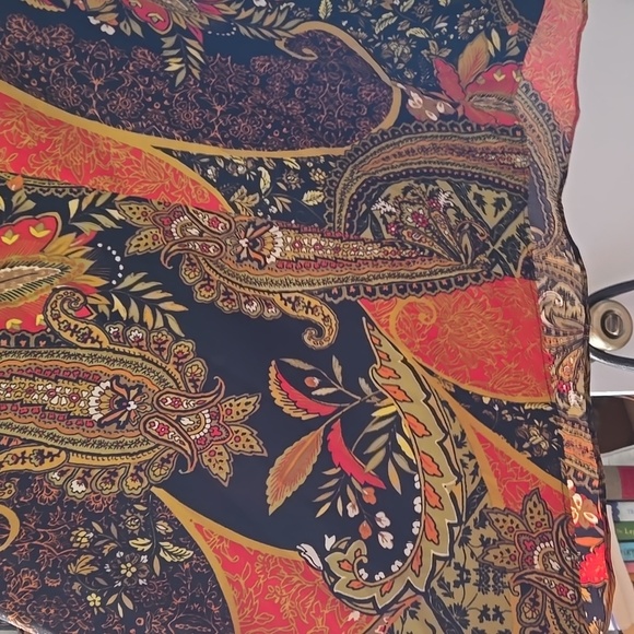 Tunic - Picture 5 of 6